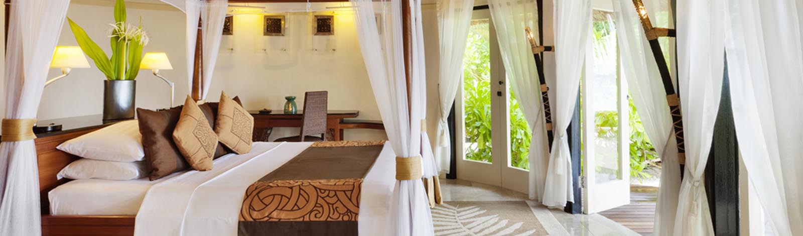 Banyan Tree Vabbinfaru Beachfront Pool Villa