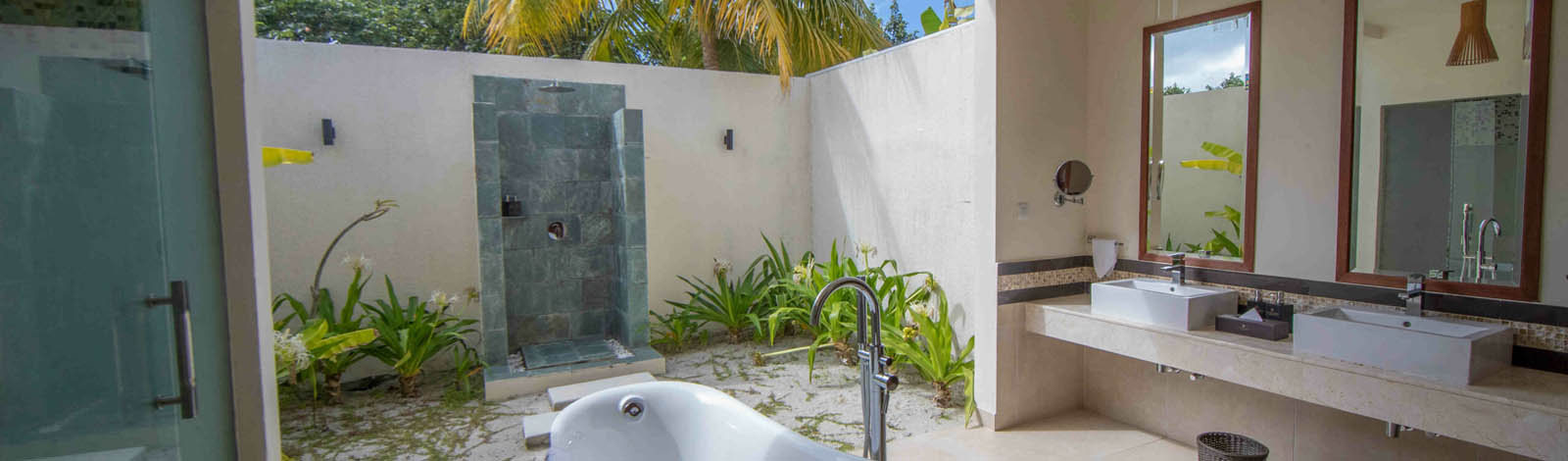 Furaveri Maldives Beach Villa