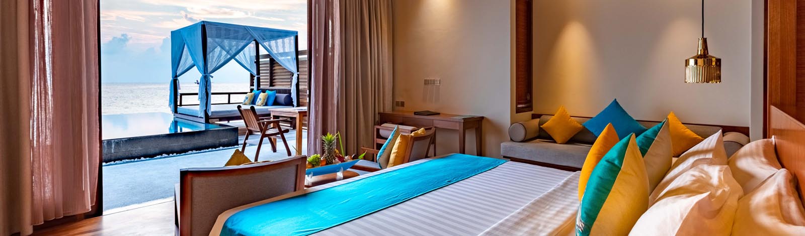 Furaveri Maldives Sunset Ocean Pool Villa