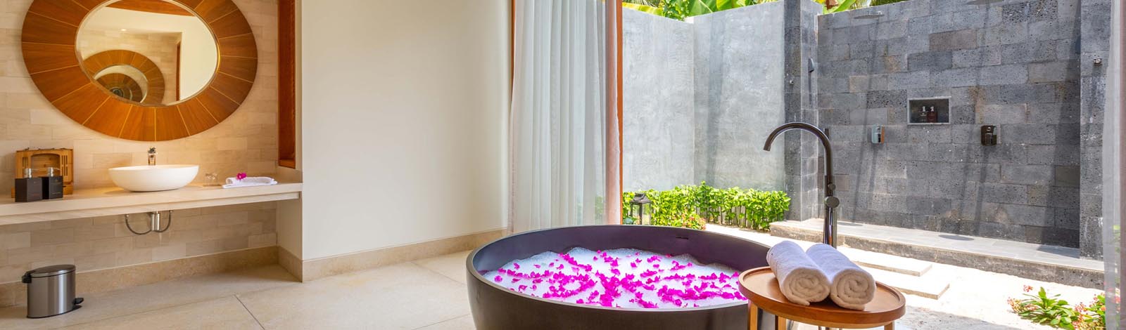  Two Bedroom Beach Residence With Pool